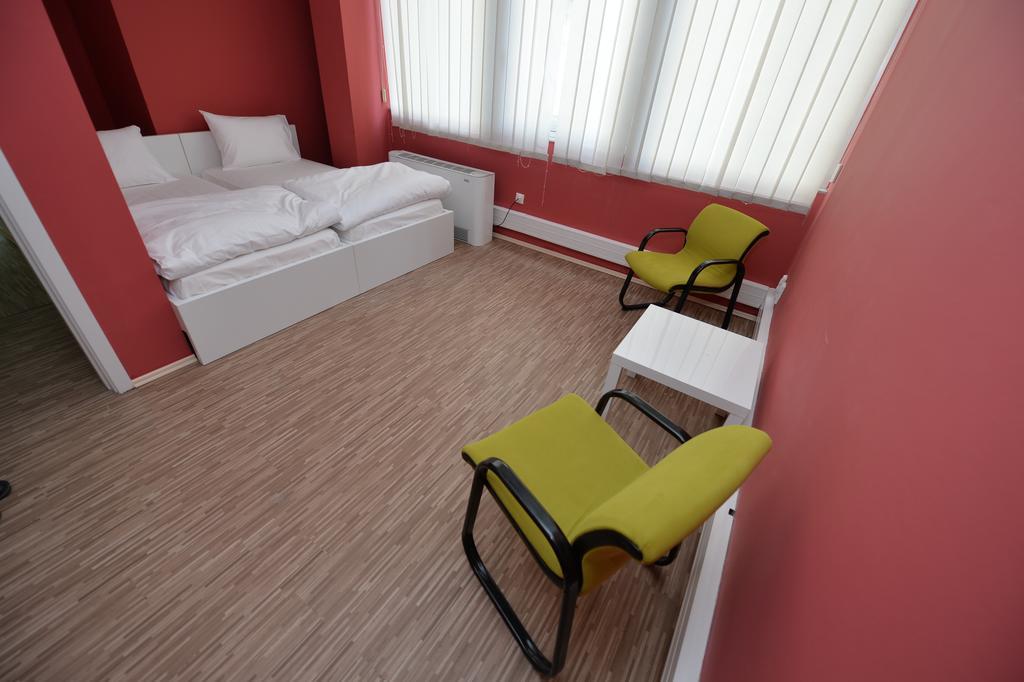 Dc Hostel Белград Стая снимка