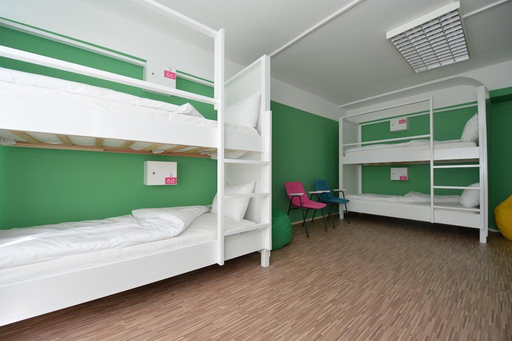 Dc Hostel Белград Стая снимка