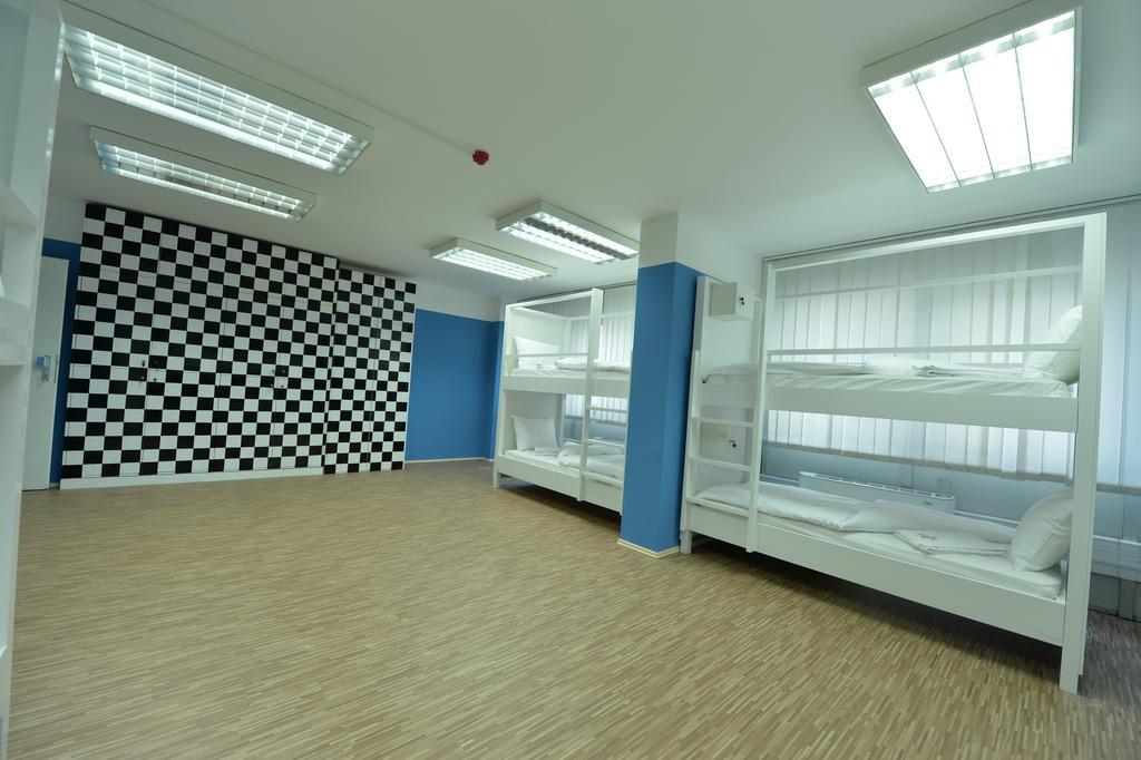 Dc Hostel Белград Стая снимка