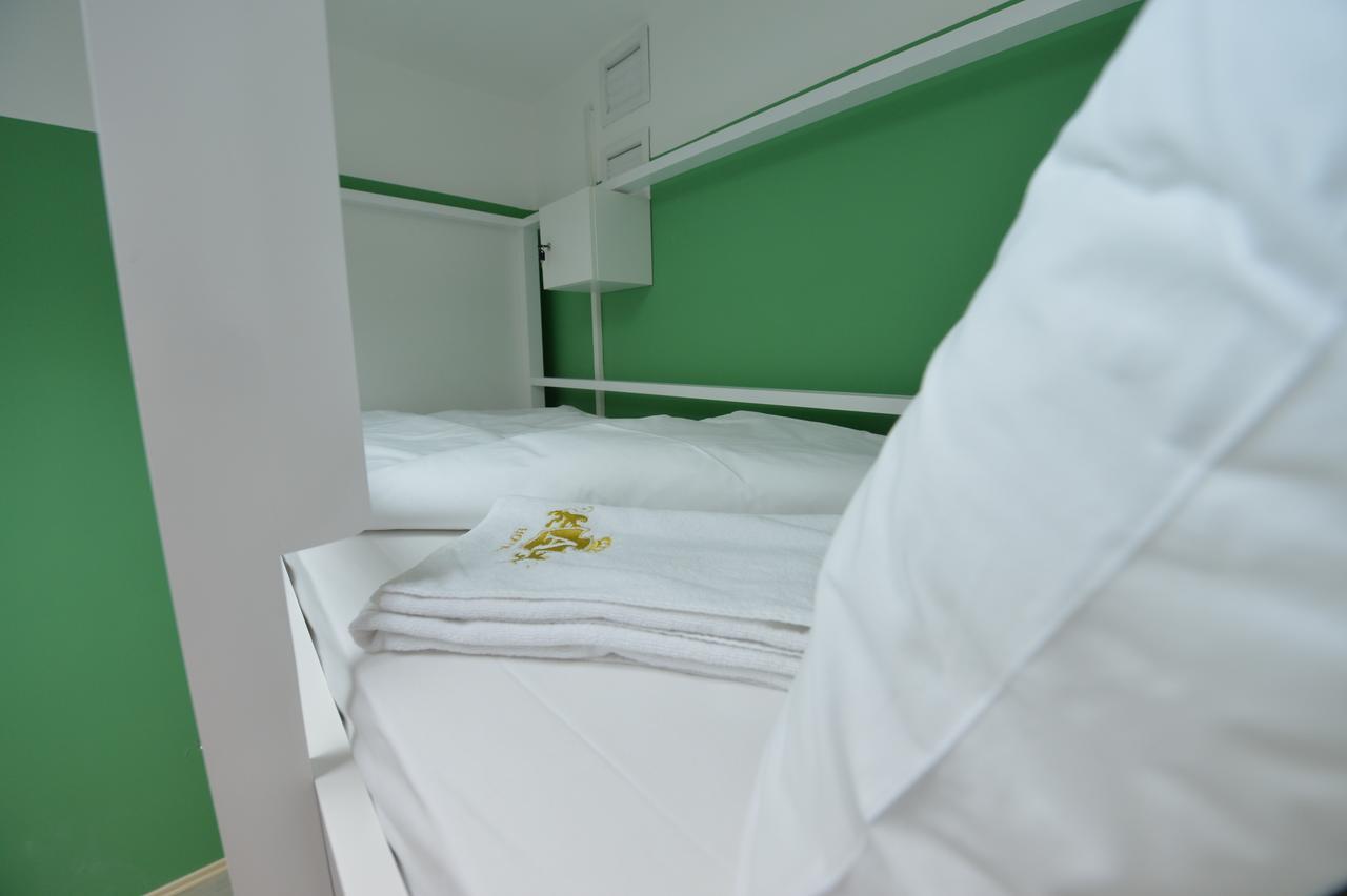 Dc Hostel Белград Стая снимка