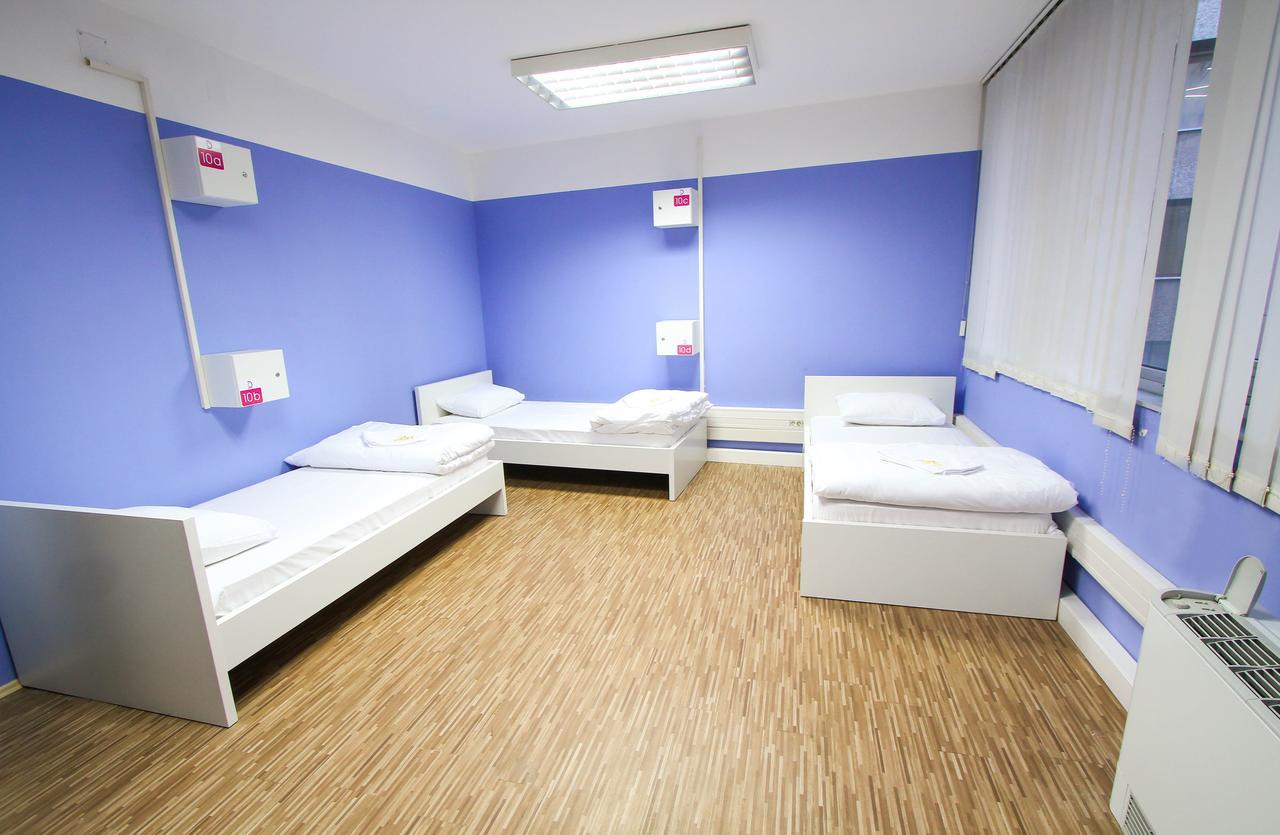 Dc Hostel Белград Стая снимка